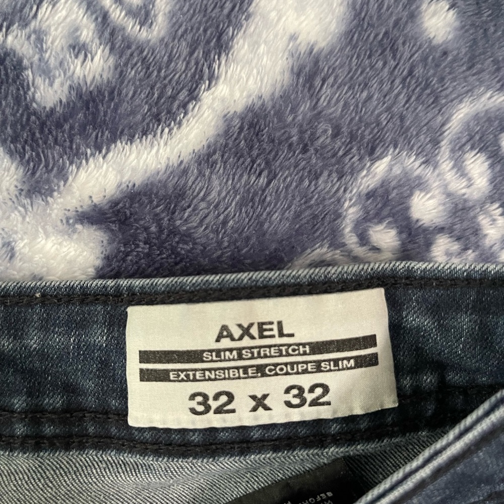 Worn twice, comfortable jeans